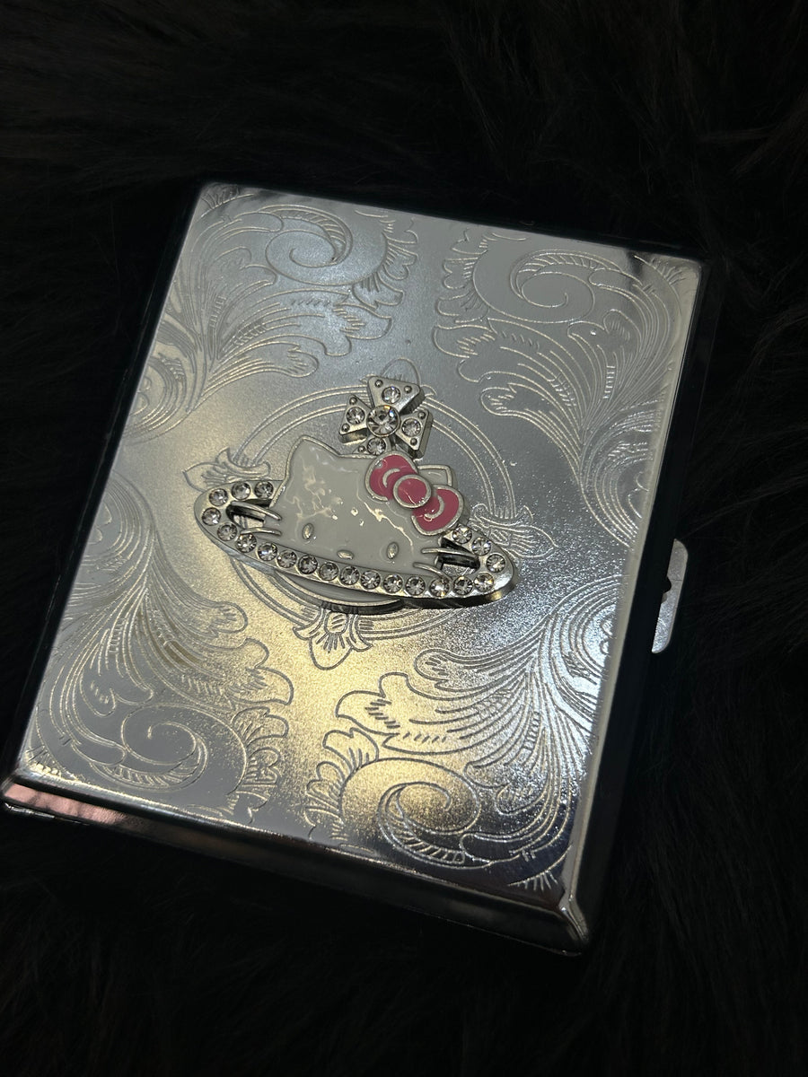 Saturn Hello Kitty cigarette case
