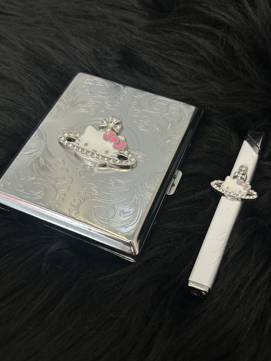Saturn Hello Kitty cigarette case